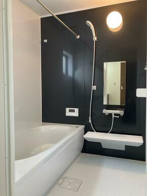 お風呂で疲れを洗い落として心地よく1日終了（2号棟）