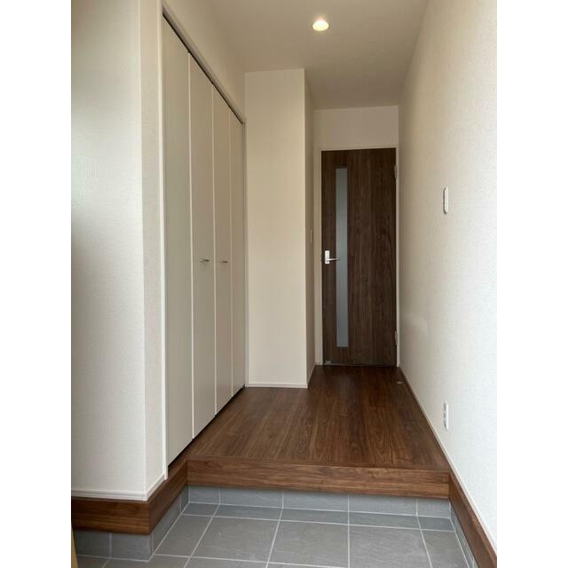 「いってきます」「ただいま」「おかえり」が聞こえそうな玄関（2号棟）