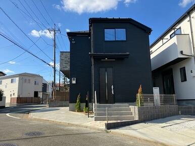 外観から感じとる、住まいと新生活のフィット感