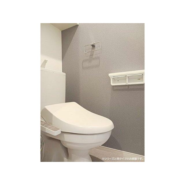 シンプルで使いやすいトイレです