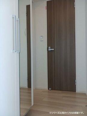 ゆったりとした玄関です