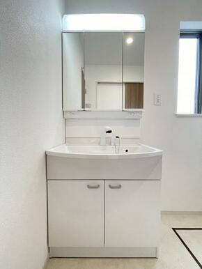 水が流れやすく汚れがたまりにくい設計でお手入れもらくらくです！