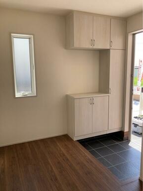 「いってきます」「ただいま」「おかえり」が聞こえそうな玄関（3号棟）