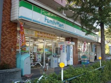 ファミリーマート新桜台店