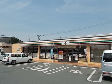 セブンイレブン　植木松原店