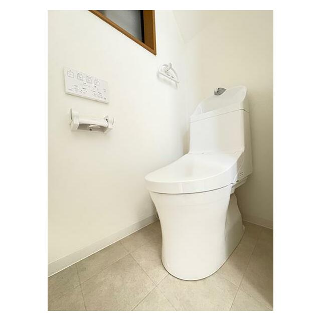 トイレは新調しました。