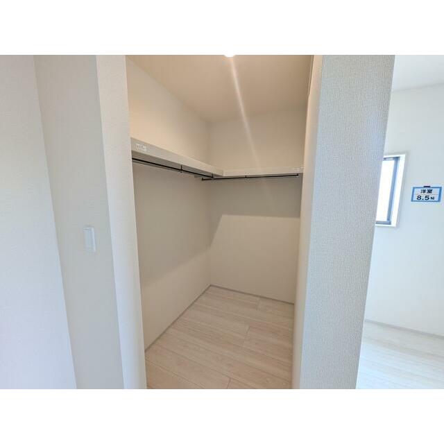 賢く収納しながら季節ごとの装いを楽しみたい（3号棟）