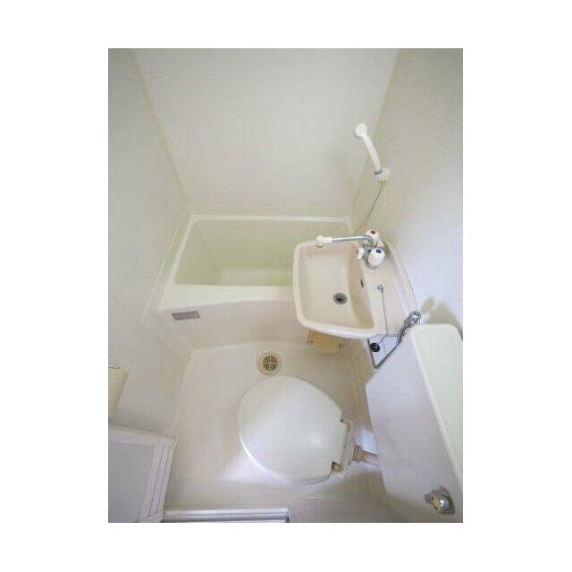 お手入れのしやすい洗面ボウル付