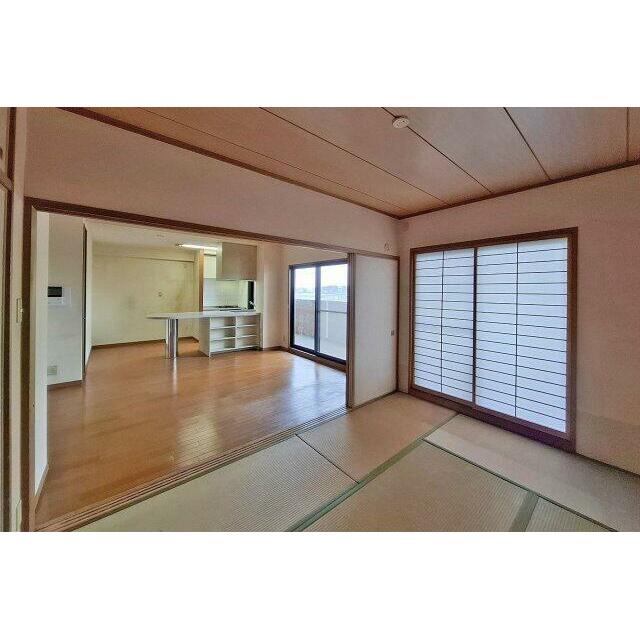 和室からLDK