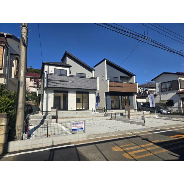 外観写真（左:1号棟 右:2号棟）（R7.12.13）