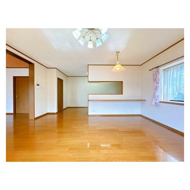 「LDK」約18帖のお部屋です。