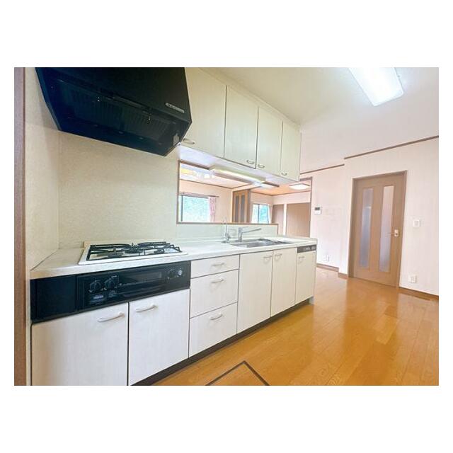 「キッチン」クリーニング予定です。