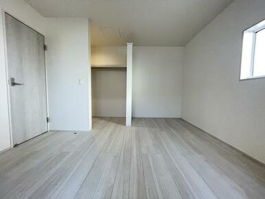 お持ちの家具の配置を考えると洋室のお部屋が暮らしやすいという方に（2号棟）