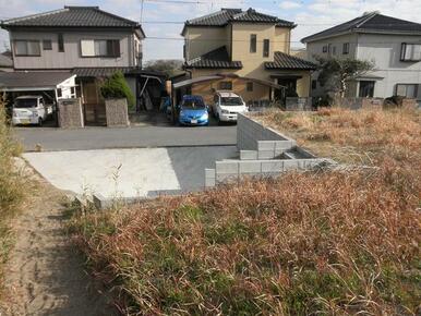 駐車場の上から