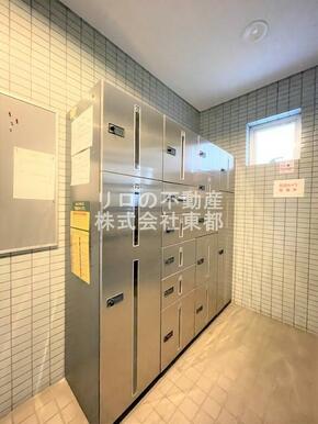 不在時でもお荷物のお預かり可能な宅配ボックス付です♪