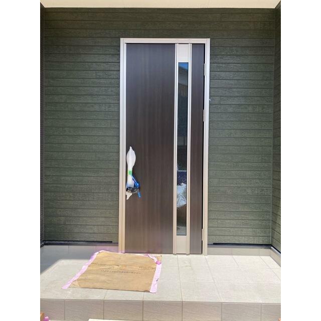 帰ってきたらまずは玄関で消毒や消臭を（2号棟）