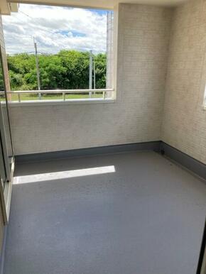 移ろいゆく季節の風をこのバルコニーで感じて（4号棟）