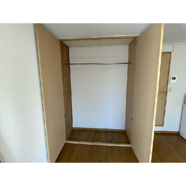 同タイプ部屋の写真となり設備等は現況と異なる場合があります。