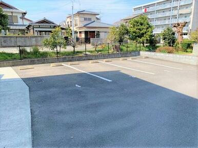 敷地内駐車場