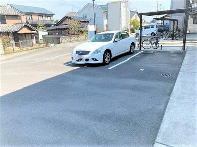 敷地内駐車場