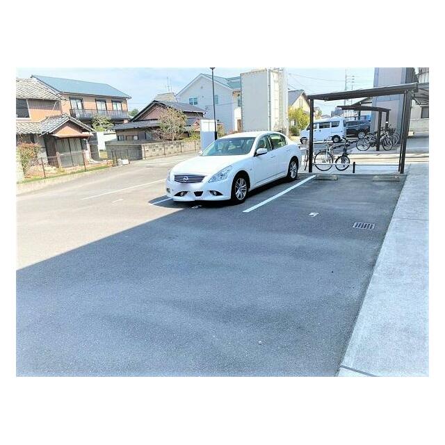 敷地内駐車場