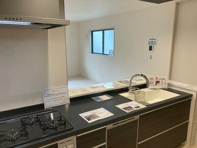 コンロ数が増えると手の込んだ料理に思わずチャレンジしてみたくなる！？（2号棟）