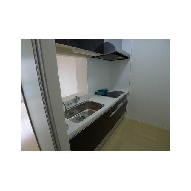 【キッチン】収納が充実しておりますので、キッチン周りをいつでも綺麗に保てます♪