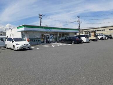 ファミリーマート基山長野店