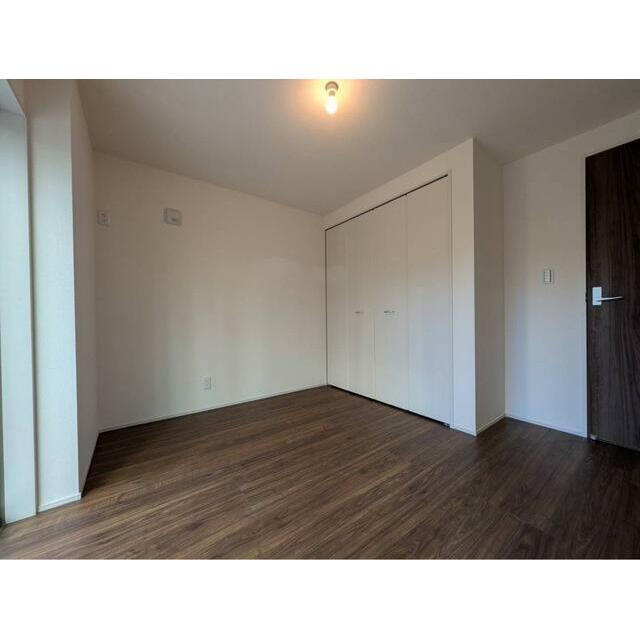 リビングと洋室の使い分けで生活にメリハリを（7号棟）