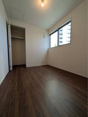 ベッドやイスでの生活で膝に難ありの方でも過ごしやすい（7号棟）