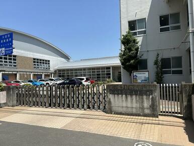 余土小学校