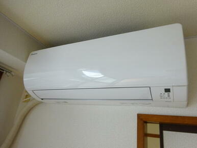 エアコン付で夏も冬も快適に過ごせます