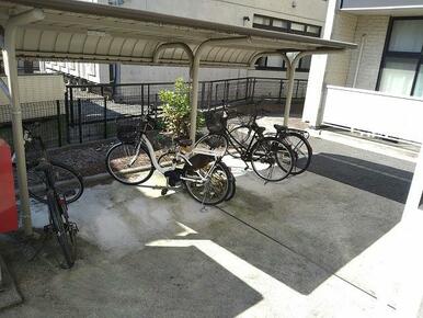 駐輪場　原付＆自転車のみ駐輪可能