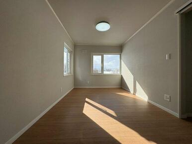 2階主寝室に壁造作＆収納部分拡張♪