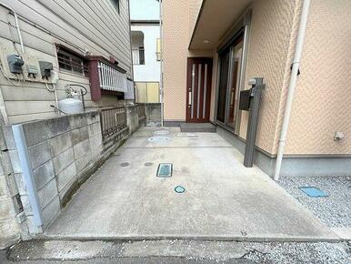 「駐車場」