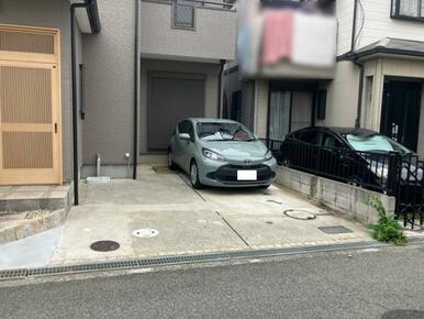 車種により2台停められます1