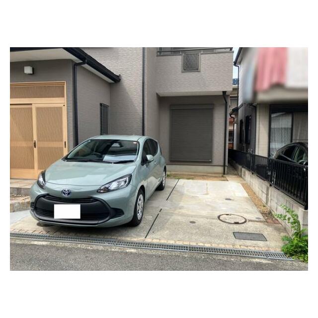 車種により2台停められます2