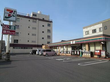 セブンイレブン花津留店