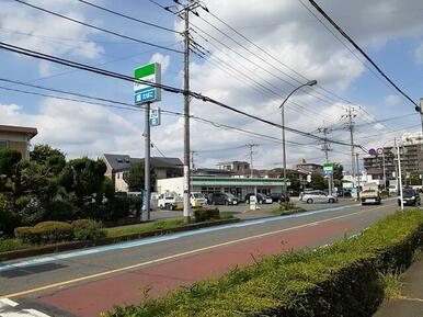ファミリーマートさいたま白幡店
