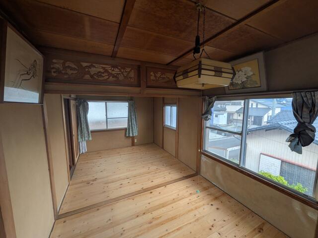 物件画像 北九州市八幡西区 春日台５丁目 (西山駅) 2階建 4LDK