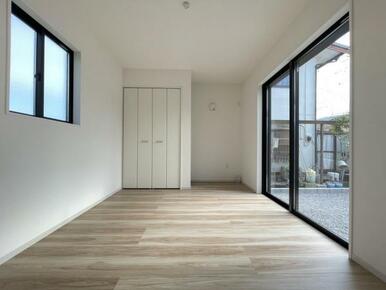 お客様が来た時には客間としても利用できます＾＾