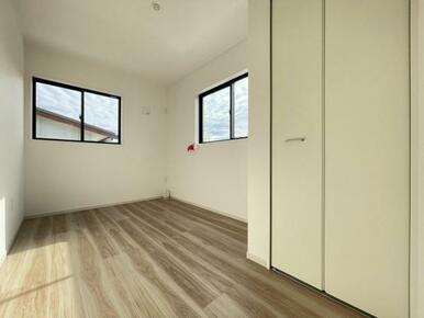 2階にはお部屋が3部屋！全部屋に収納が付いています＾＾