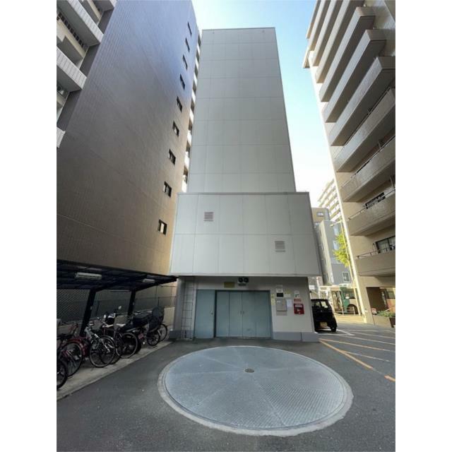 タワーパーキング（２０２５年６月現在空有）。