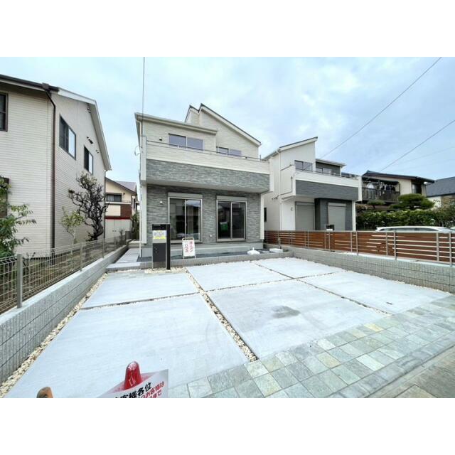 1号棟 外観 ※奥は2号棟・販売済