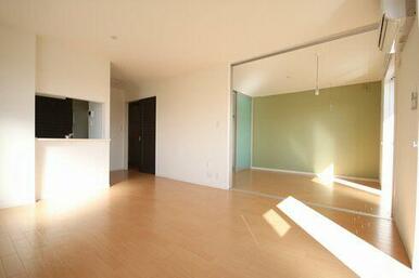 対面キッチンがございます