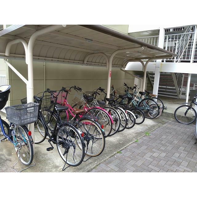 駐輪場　原付＆自転車のみ駐輪可能