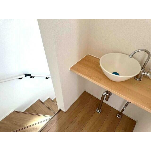 ２階に便利なセカンド洗面付き
