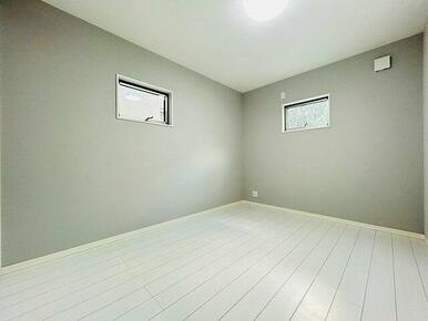 洋室約５．７帖
