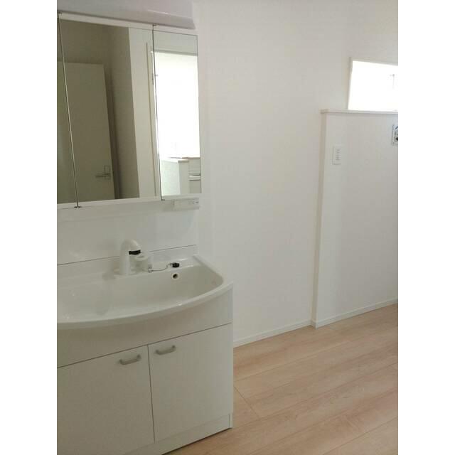 洗面台で帰宅後のリセットタイム