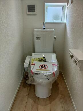 お気に入りのカバーやマット、スリッパを置いて快適空間に